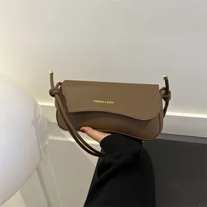 Sac sous le Bras pour Femmes en Cuir PU à la Mode Sac à Bandoulière à Rabat de Style Français avec Bandoulière à Nœud Sac à Bandoulière Décontracté