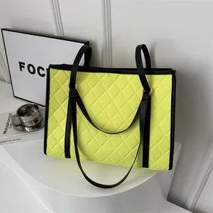 Large Capacity Woolen Rhombic Quilted Tote Bag Minimalist Shoulder Bag For Women Fashion Daily Commute Shopping Handbag
