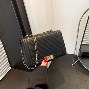 Women V Quilted Chain Shoulder Bag Retro PU Leather Crossbody Bag With Metal Lock Square Flap Bag Elegant Handbag For Party