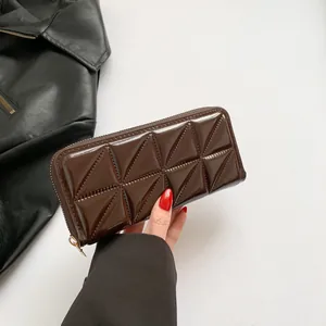 Portefeuille Long pour Femmes en Cuir PU Brillant Pochette Matelassée Géométrique 3D Grande Capacité Sac à Main Mode Urbaine