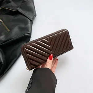 Women Fashion Chevron Quilted Long Wallet PU Patent Leather Clutch Bag With Golden Zipper Multi Slots Mobile Phone Purse
