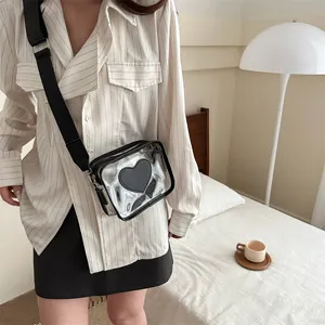Borsa a tracolla moderna in PVC trasparente con cuore nero e tracolla regolabile