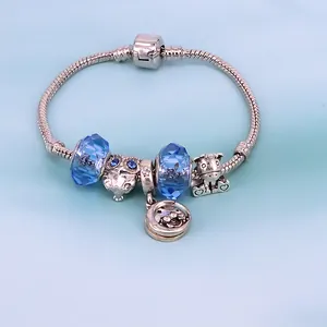 Bracelet serpent argenté DIY avec perles en verre bleu et pendentifs lune hibou