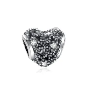Charm a forma di cuore in finitura argento con pavé di gemme di zirconia cubica