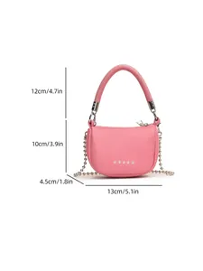 Mini borsa rosa con catena argento e tabella taglie con lunghezza 13cm e altezza 10cm