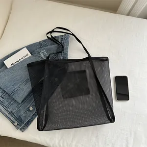 Bolso tote de malla negra de gran capacidad con bolsillo interior para playa o diario
