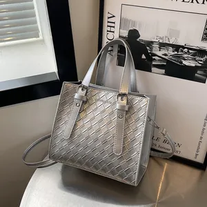 Women's Fashion Woven PU Leather Handbag Classic Checkerboard Shoulder Crossbody Bag With Adjustable Strap For Daily Match