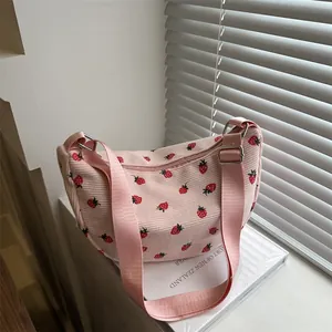 Damen Erdbeer-Druck Cord Hobo Schultertasche Halbmond Umhängetasche Für Den Alltag Casual Süßer Stil Minimalistische Handtasche