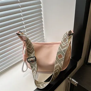 Sac Bandoulière en Toile pour Femme Mode Sac Hobo Demi-Lune Grande Capacité Bandoulière Large Avec Décoration de Nœud Sac Fourre-Tout