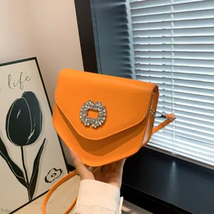 Sac Bandoulière Femme en Cuir PU Mode Élégant Boucle Carrée en Strass Petit Sac à Épaule Urban Besace pour Fête Quotidienne