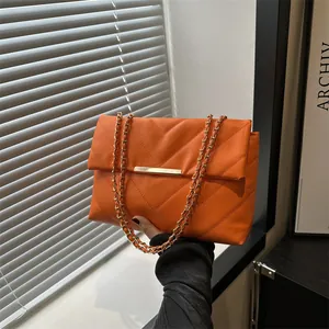Fashion Women Quilted Chevron PU Leather Chain Bag Elegant Shoulder Crossbody Handbag Stylish Daily Commute Lady Purse
