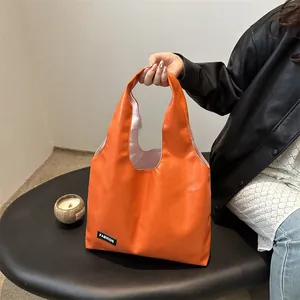 Large Capacity PU Leather Tote Bag For Women Fashion Letter Label Shoulder Bag Street Style Commuter Handbag