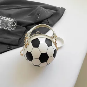 Borsa a Tracolla Creativa da Donna a Forma di Pallone da Calcio in Pelle PU Rotonda Catena in Metallo Borsa a Mano per Uso Quotidiano