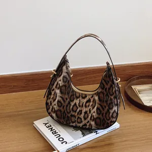 Sac Sous le Bras pour Femmes en Cuir PU Imprimé Léopard Vintage Sac à Bandoulière Hobo Croissant Sac à Main Tendance avec Fermeture Éclair