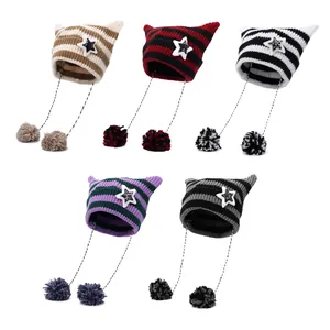 Berretto Donna a Righe con Orecchie da Gatto Cappello a Maglia Piccolo Diavolo Con Toppa a Stella Pom-pon Lunghe Nappine Y2K Gothic Inverno Caldo Berretto