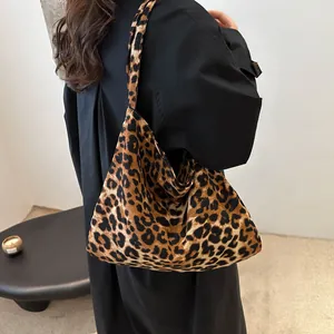 Fashion Leopard Print Tote Bag For Women Large Capacity Canvas Shoulder Bag Casual Commuter Handbag For Autumn Winter