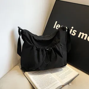 Borsa a Spalla da Donna in Nylon alla Moda con Coulisse Pliche Grande Capacità Borsa a Tracolla Casual Leggera Hobo