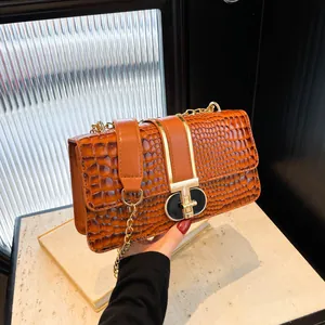 Women Crocodile Embossed PU Leather Crossbody Bag Vintage Small Square Shoulder Bag With Golden Chain Strap And Metal Lock Fashion Bag