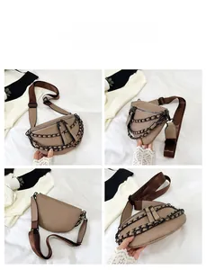 Vues détaillées du sac ceinture marron à motif pierre avec grosse chaîne en métal