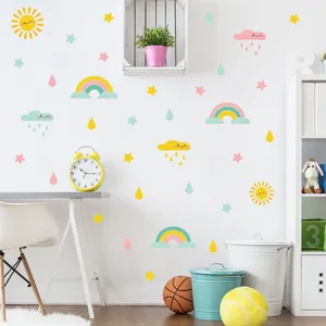 Regenbogen und Wolken Wandtattoo in Macaron-Farben für Kinderzimmer Dekoration