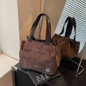Sac Cabas en Polaire Décontracté pour Femmes Broderie de Lapin de Dessin Animé Grande Capacité Sac à Main Simple pour Étudiants Navette Quotidienne