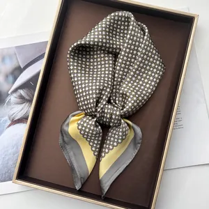 Carré de Soie en Satin Imprimé Chaîne Géométrique Écharpe de Cou Élégante Bandeau de Mode Bandana Cheveux Cadeau Homme Femme