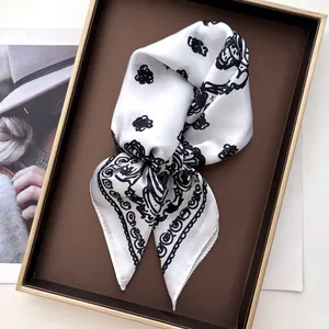 Women's Paisley Print Satin Square Scarf Elegant Faux Silk Neck Scarf Headscarf For Daily Travel Versatile Lightweight Shawl