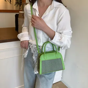 Retro green large capacity handbag with chevron texture and adjustable shoulder strap