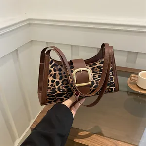 Damen Retro Leopardenmuster Achseltasche Mode PU Leder Schultertasche Gold Metallschnalle Quadratische Baguette Tasche Täglich Reisen