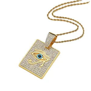 Pendentif œil d'Horus avec cristaux pavés sur une chaîne de corde dorée hip-hop