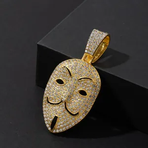 Pendentif masque style hip hop doré serti de zircons brillants avec chaîne cubaine