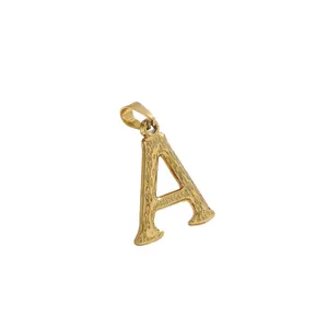 Gepolijste gouden roestvrijstalen letter A hanger met 3D getextureerd oppervlak