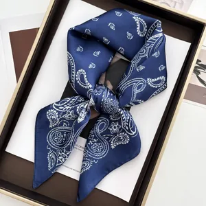 Carré de Soie en Satin Imprimé Paisley Bohème Élégant Bleu Sensation Soie Foulard pour Femme Accessoire de Sac