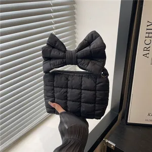 Borsa Trapuntata Puffer per Donna Grande Manico a Fiocco Moda Dolce Borsa a Nuvola Versatile Borsa a Tracolla con Cerniera