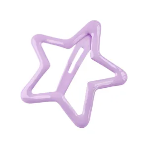 Detalle de horquilla de estrella color violeta claro con acabado de aceite brillante