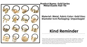 Detalle de 16 dijes de metal dorado en gomas elásticas para el pelo con un diámetro de 5cm