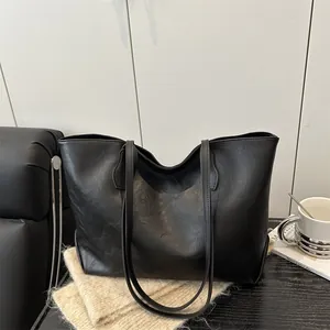 Women's Vintage Large Capacity Tote Bag High Quality PU Leather Shoulder Bag For Commuting Daily Office Handbag