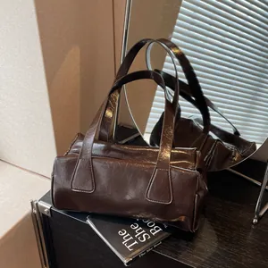 Borsa sottobraccio retrò in pelle PU lucida per donna Borsa a tracolla vintage increspata Urban Simple Commute Boston Handbag