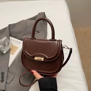 Vintage PU Leather Saddle Bag For Women Fashion Crossbody Bag Korean Style Handbag With Gold Metal Buckle Daily Shoulder Bag