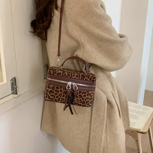 Sac boîte tendance à motif léopard avec poignée supérieure et bandoulière femme
