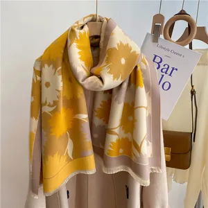 Écharpe d'hiver épaisse en faux cachemire avec motifs tournesols et détails de franges