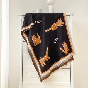 Winter sjaal van imitatie kasjmier met dubbelzijdige kattenprints en zachte kwastjes