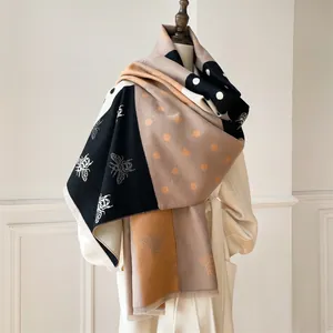 Thick cashmere-feel scarf with bee print and color-block design for winter warmth