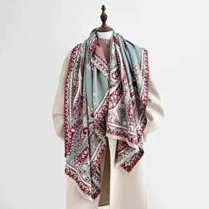 Thick vintage paisley cashmere-feel scarf with tassels and dual-color jacquard pattern