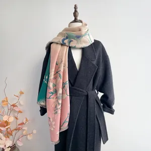 Elegant floral jacquard pashmina shawl with tassel fringe for autumn and winter