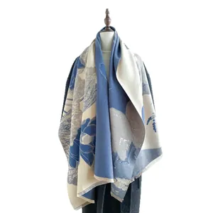 Écharpe double face style chinois avec motif de grue et bordures à franges fines