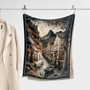 Détail de l'écharpe artistique rétro scène de ville européenne avec franges denses et tissage