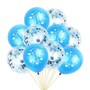 Gros plan de ballons bleu premier anniversaire avec paillettes pour fête de garçon