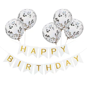 Ensemble détaillé de bannière Happy Birthday dorée et quatre ballons à paillettes