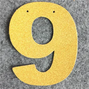 Numero 9 glitterato dorato con fori per striscioni e decorazioni per feste di compleanno